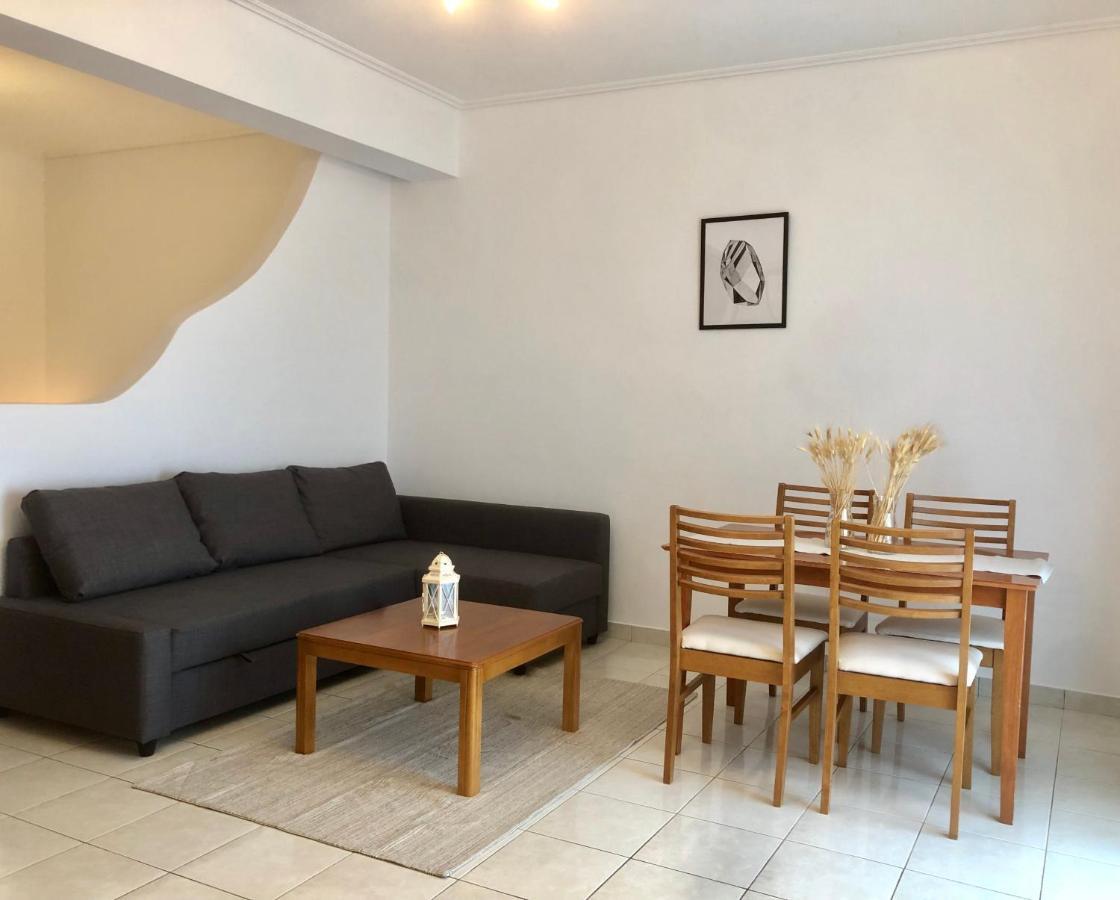 Politia Villas Каристос Екстериор снимка