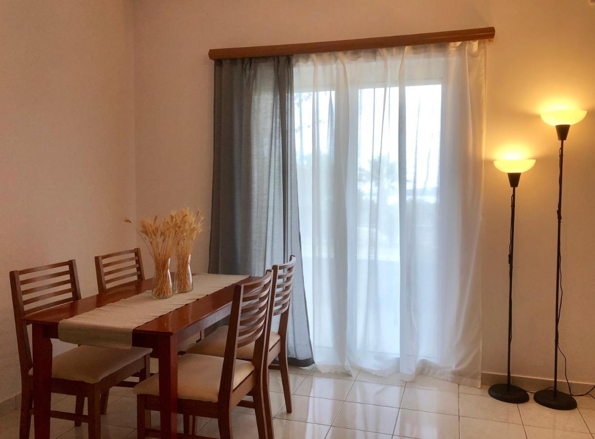 Politia Villas Каристос Екстериор снимка